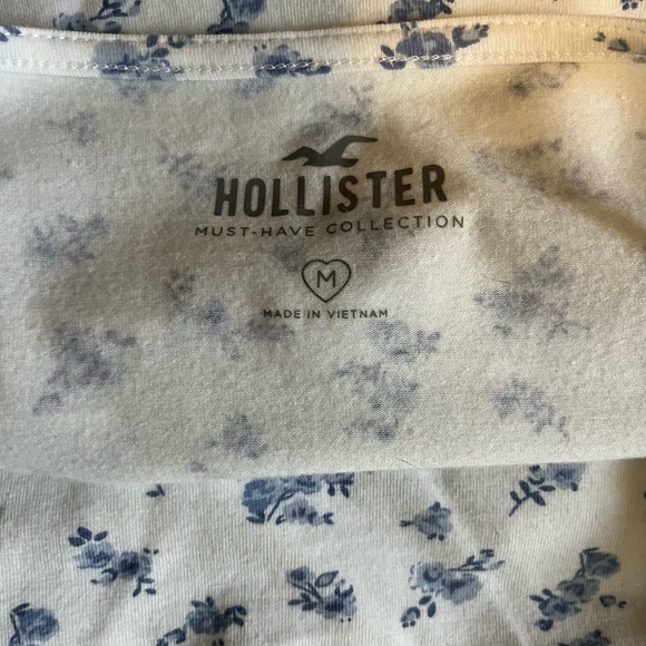 White and blue hollister tank top - Picture 2 of 2